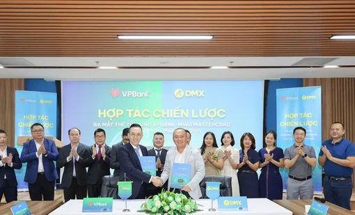 VPBank và Công ty Cổ phần Đầu tư Điện Máy Xanh (DMX) ra mắt thẻ tín dụng VPBank MWG Mastercard