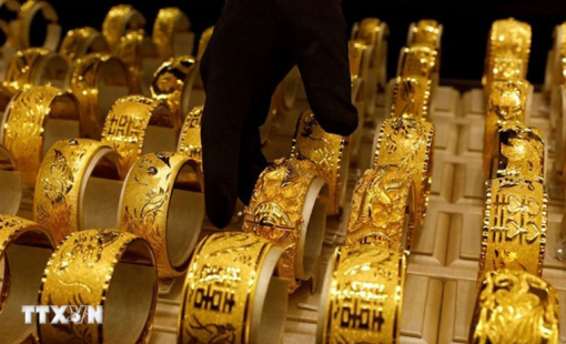 Giá vàng và bạc lao dốc trước tin đồn về “ghế nóng” Chủ tịch Fed