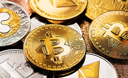 Thị trường tiền mã hóa "bốc hơi" gần 2 tỷ USD sau biến động vị trí lãnh đạo Fed