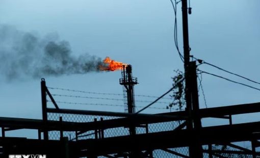 Hoạt động xuất khẩu dầu của Venezuela bị đóng băng