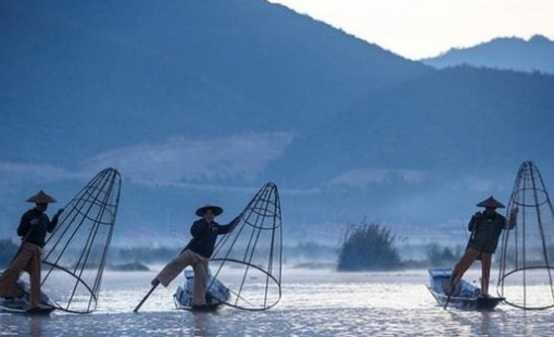 Khối ngoại "xuống tiền" mua mạnh trong phiên VN-Index lên đỉnh, tung hơn 500 tỷ gom một mã ngân hàng