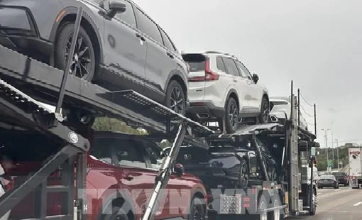 Nhà Trắng công bố báo cáo về ngành sản xuất Mỹ