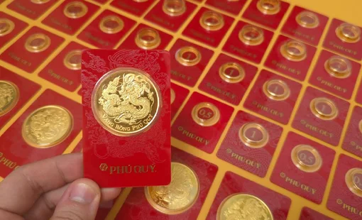 Giá vàng “đỏ lửa”, mất 1,3 triệu đồng/lượng