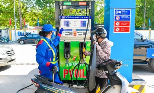 Giá xăng và dầu điêzen giảm từ 15 giờ hôm nay 15/10