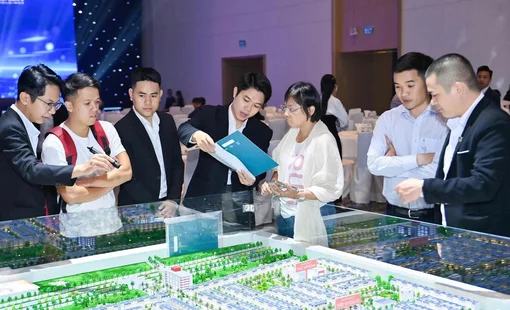 Thị trường nhà ở bán chịu áp lực từ lãi suất cao