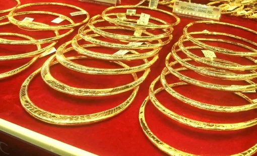 Giá vàng trước “ngã rẽ” Fed: Áp lực ngắn hạn, kỳ vọng dài hạn vẫn lớn