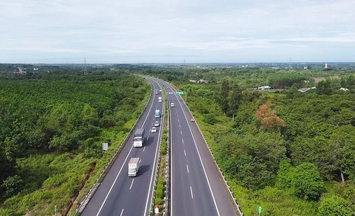 Thiếu hụt nghiêm trọng nguồn cung nhựa đường phục vụ thi công dự án mở rộng đoạn cao tốc TP.HCM