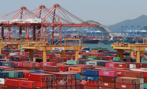 Kim ngạch xuất khẩu của Hàn Quốc lần đầu vượt mốc 60 tỷ USD