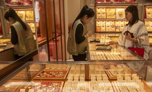 Giá vàng hướng tới tuần đi xuống dưới áp lực từ đồng USD