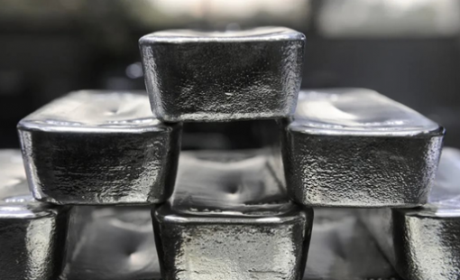 “Gã khổng lồ” BlackRock tiếp chuỗi xả Bạc, tổng khối lượng lên tới 700 tấn