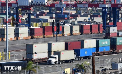 Tổng thống Trump tuyên bố tạm áp thuế toàn cầu 10% sau phán quyết của Tòa án Tối cao
