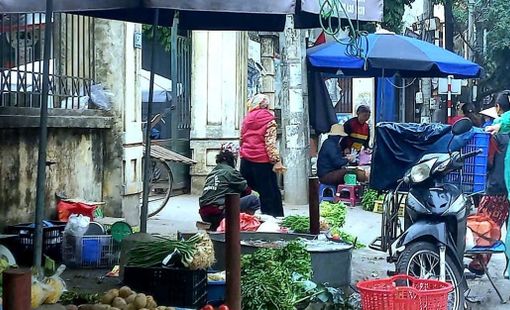 Giá cả hàng hóa ổn định trước, trong và sau Tết