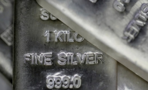 Động thái lạ của quỹ bạc lớn nhất thế giới khi giá tiến sát 90 USD/oz
