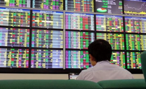 Nóng: UBCKNN rà soát tư cách công ty đại chúng, loạt doanh nghiệp tỷ USD PV GAS, BSR, ACV, BID,... vào "tầm ngắm"