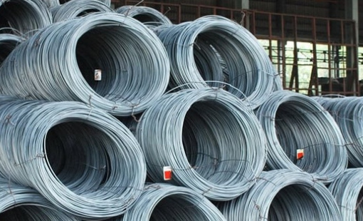 Chuyện gì đây: Doanh nghiệp thép thua lỗ 800 tỷ, cổ phiếu vẫn "thăng hoa" trên sàn chứng khoán