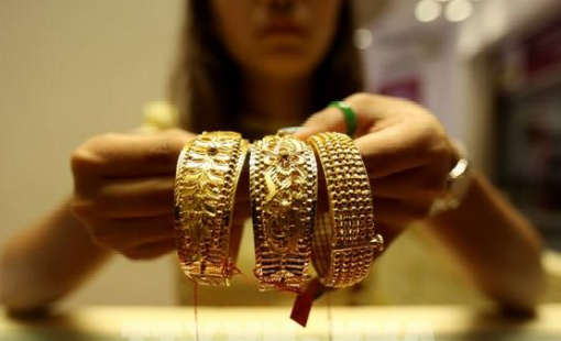 Giá vàng lại vượt mốc 5.000 USD/ounce, giá bạc tăng hơn 4%