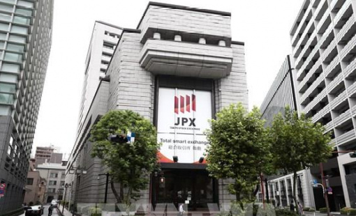 Chỉ số Nikkei 225 lần đầu vượt ngưỡng 57.000 điểm