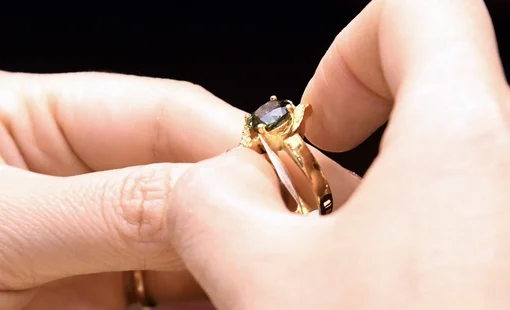 Thị trường biến động, China Gold tái cơ cấu dịch vụ mua lại kim loại quý