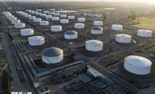 Nhật Bản ủng hộ kế hoạch xả kho dự trữ dầu của IEA để ổn định thị trường