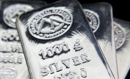 Quỹ bạc lớn nhất thế giới liên tiếp "xả hàng", gần 400 tấn rời kho trong thời gian ngắn