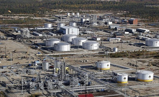 Mỹ tạm thời cho phép mua dầu Nga trên biển