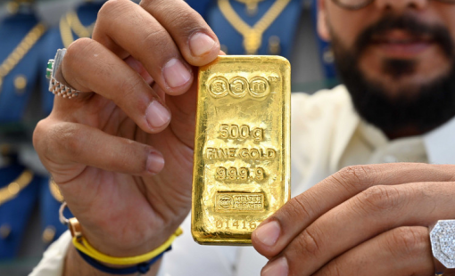 Vàng giảm giá tuần thứ hai liên tiếp do căng thẳng địa chính trị