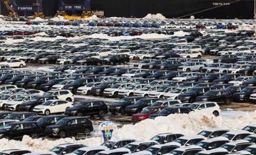 Doanh số ô tô Trung Quốc giảm mạnh, xuất khẩu vẫn bứt phá