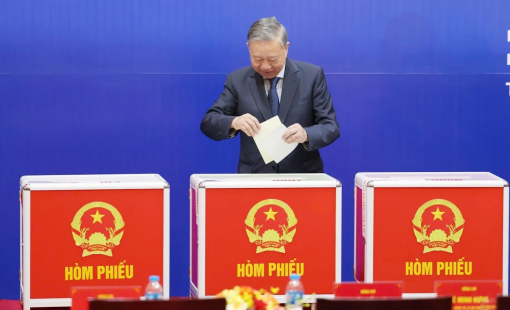 Gần 79 triệu cử tri cả nước đi bầu cử