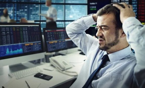 Khối ngoại thẳng tay bán ròng hơn 1.000 tỷ trong ngày VN-Index mất mốc 1.700 điểm, cổ phiếu nào bị "xả" mạnh nhất?