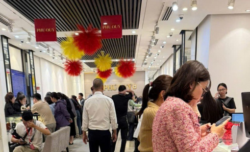 Giá vàng giảm xuống mức thấp nhất, bạc “bay” gần 6 triệu đồng