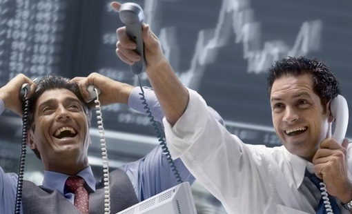 Khối ngoại rót hơn 800 tỷ gom ba cổ phiếu bluechips trong phiên VN-Index giảm mạnh