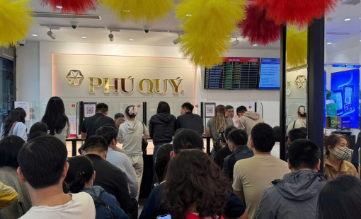 Giá vàng đảo chiều tăng 1,2 triệu đồng/lượng, bạc lao dốc