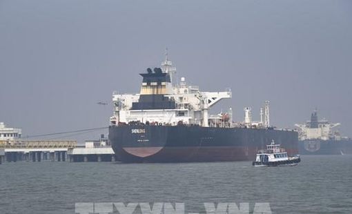 Iran cho phép một số tàu chở ngũ cốc đi qua Eo biển Hormuz