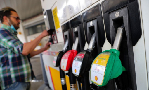 Giá dầu giảm mạnh, chứng khoán toàn cầu phục hồi sau tin Mỹ-Iran