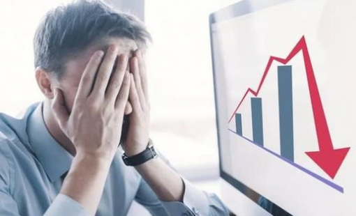 Hai cổ phiếu Bluechips bị khối ngoại “xả” gần 700 tỷ trong ngày VN-Index lao dốc