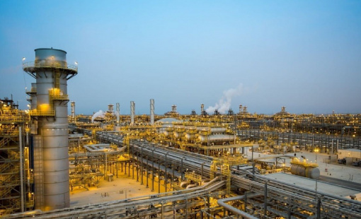 Saudi Aramco tiếp tục cắt giảm nguồn cung dầu cho khách hàng châu Á