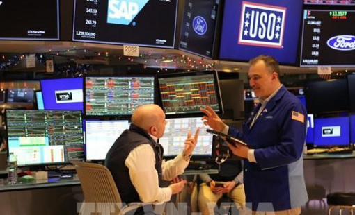 Chứng khoán Mỹ giảm điểm do bất ổn Trung Đông và áp lực lãi suất