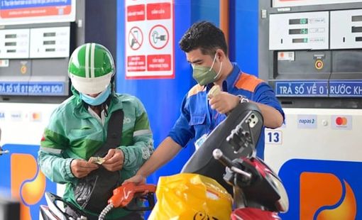 Giá dầu diesel lên gần 40.000 đồng/lít