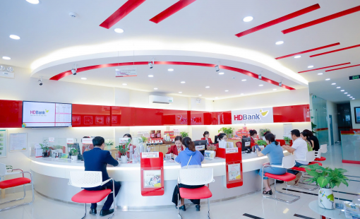 HDBank dự kiến nâng sở hữu tại HD Saison lên 75%