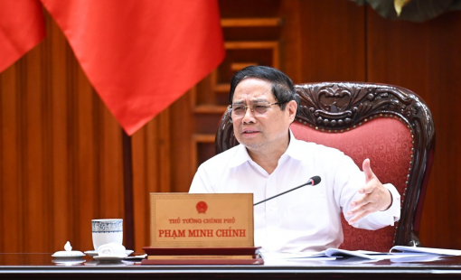 Thủ tướng yêu cầu không để thiếu nguồn cung xăng dầu
