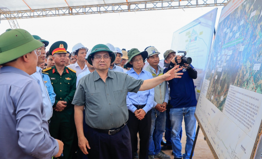 Thủ tướng Phạm Minh Chính chỉ đạo rút ngắn 3 tháng tiến độ sân bay 3.200 tỷ do liên danh xây dựng nổi tiếng thi công