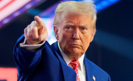 Hết đổi tên Hormuz thành 'eo biển Trump', ông Trump lại muốn 'lấy dầu của Iran'