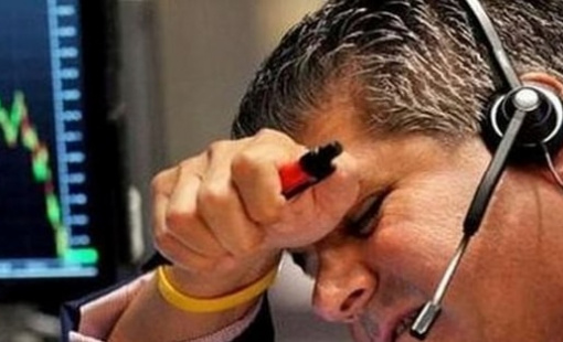 Khối ngoại bán ròng hàng trăm tỷ đồng phiên VN-Index giảm điểm kỷ lục, cổ phiếu nào bị "xả" mạnh nhất?