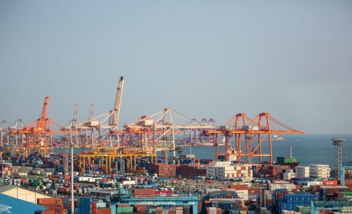 Xuất khẩu của Hàn Quốc tăng trưởng mạnh nhất trong gần bốn thập kỷ