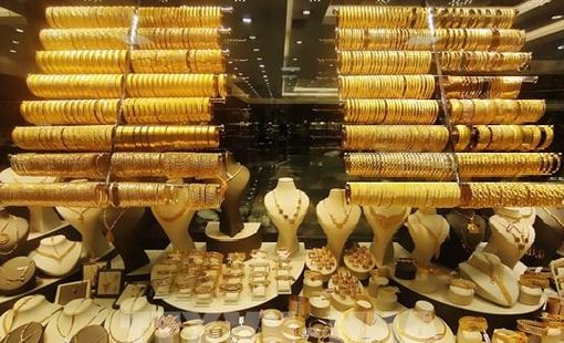 Giá vàng giảm nhẹ khi khả năng chấm dứt xung đột Trung Đông còn mờ mịt