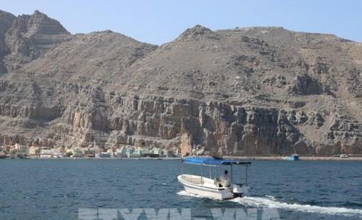 Mỹ ra tối hậu thư về eo biển Hormuz trước giờ đàm phán với Iran