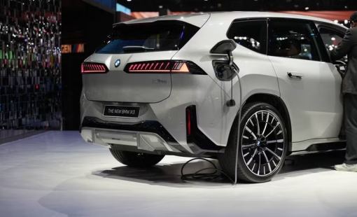 BMW kỳ vọng phục hồi nhờ chiến lược xe điện mới