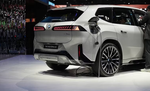 BMW kỳ vọng phục hồi nhờ chiến lược xe điện mới