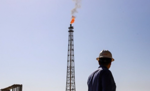 Giá dầu thô tăng gần 7% do xung đột Trung Đông kéo dài