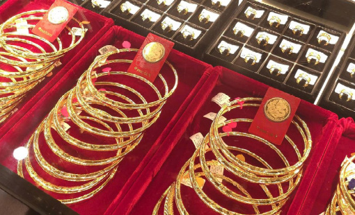 Giá vàng nhích nhẹ